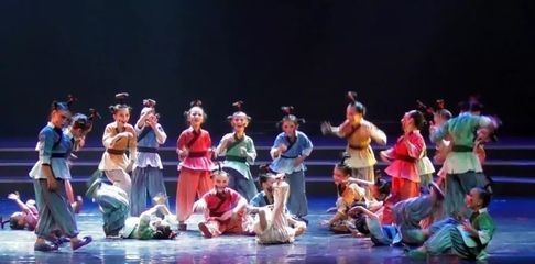 4件作品入圍第十八屆群星獎評選!湖北群眾文藝創(chuàng)作現(xiàn)象受關(guān)注!