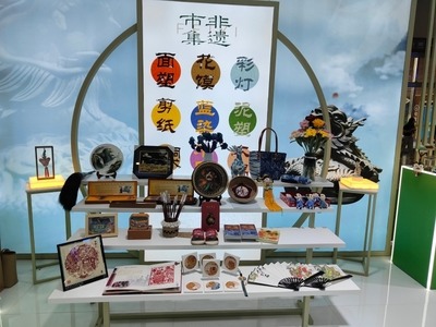 【政務(wù)速遞】第三十屆中國蘭州投資貿(mào)易洽談會(huì)開幕 華亭市組團(tuán)參加